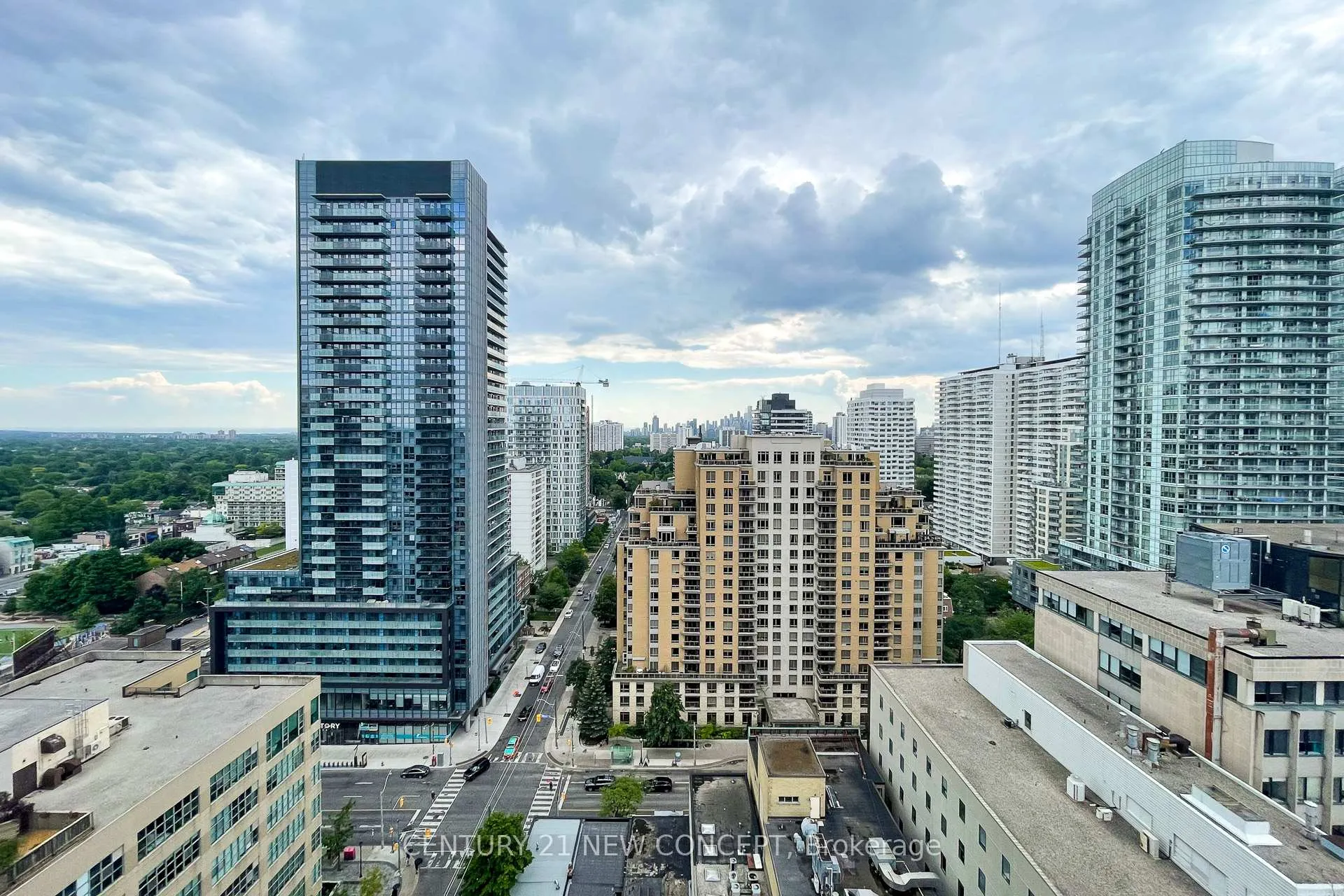 Photo 18 of Unit 2011, 161 Roehampton Avenue, Toronto, Mount Pleasant West — HOMEH