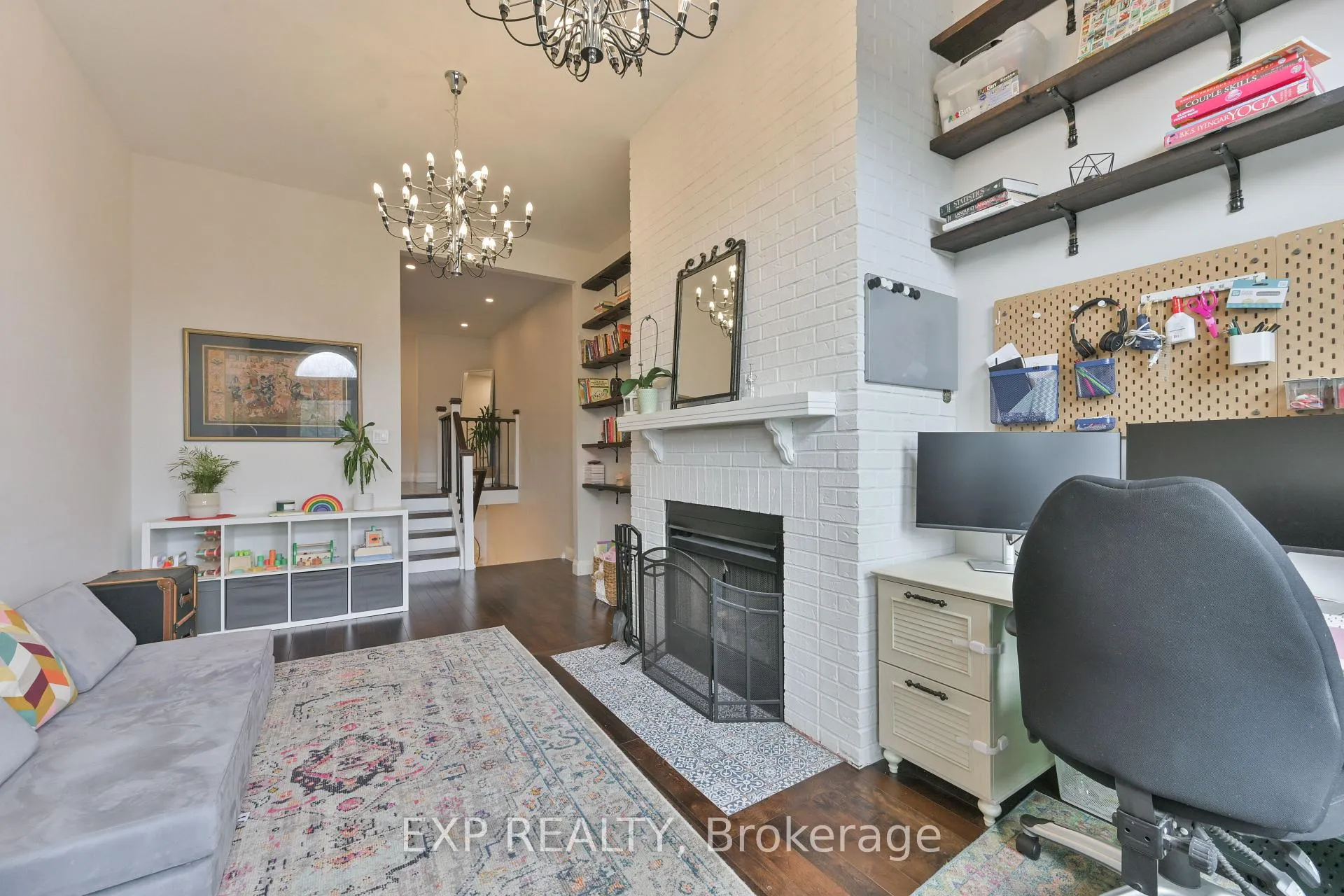 Photo 21 of 1474 Prince John Circle, Oakville, Clearview — HOMEH