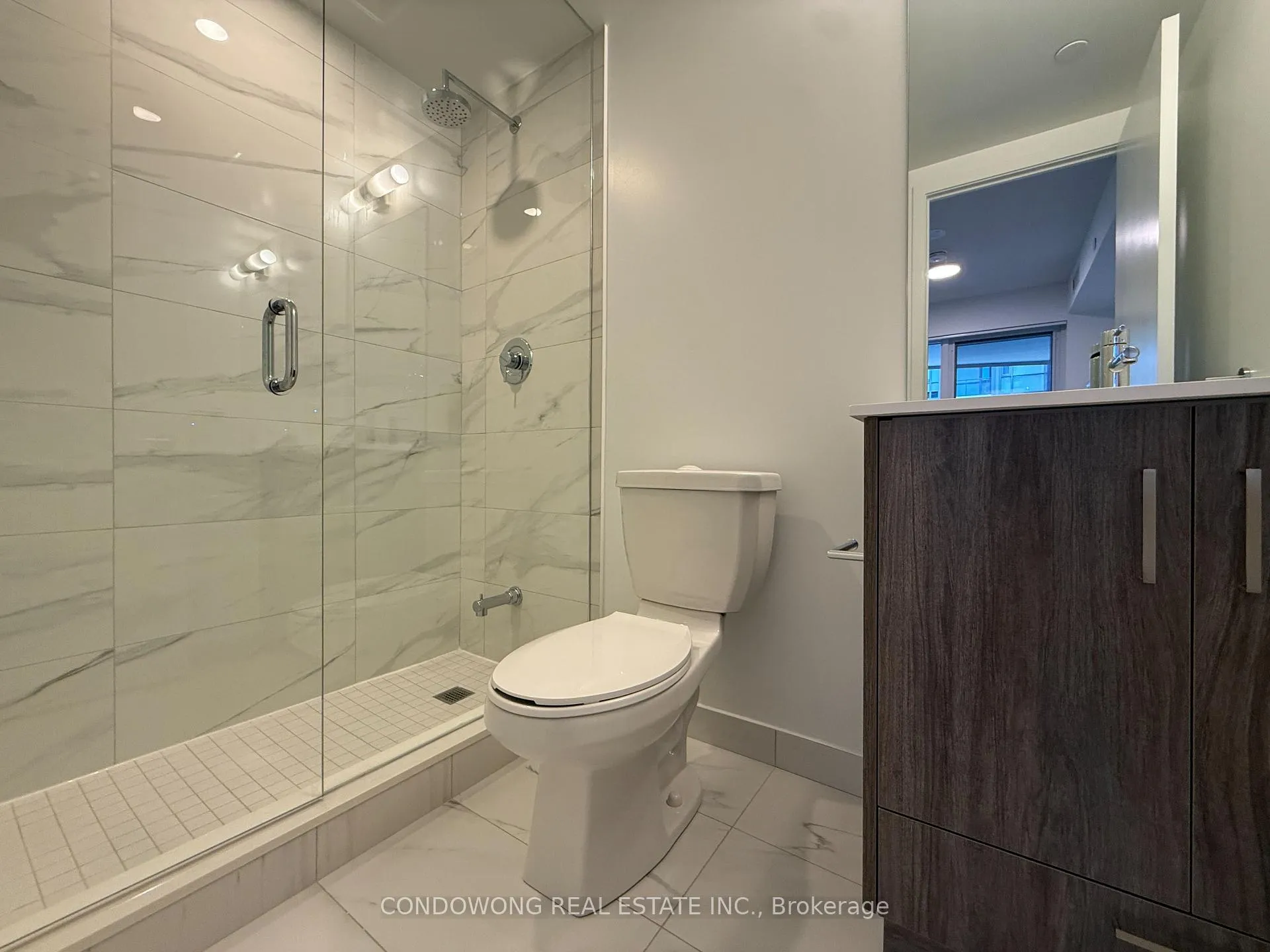 Photo 7 of Unit 607, 180 Front Street E, Toronto, Moss Park — HOMEH