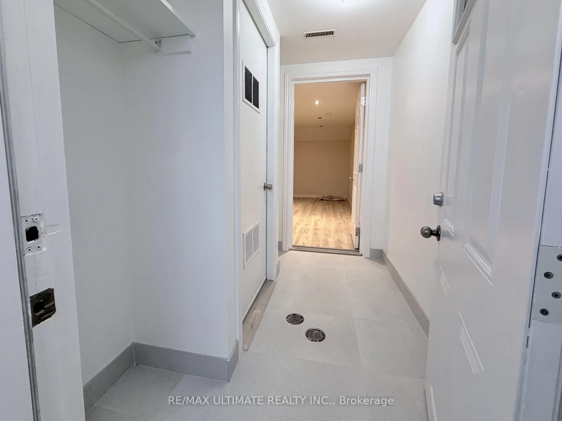 Photo 5 of Unit Lower, 403 Winona Drive, Toronto, Oakwood Village — HOMEH
