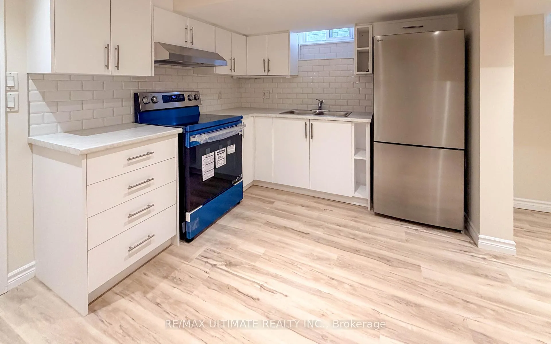 Photo 7 of Unit Lower, 403 Winona Drive, Toronto, Oakwood Village — HOMEH