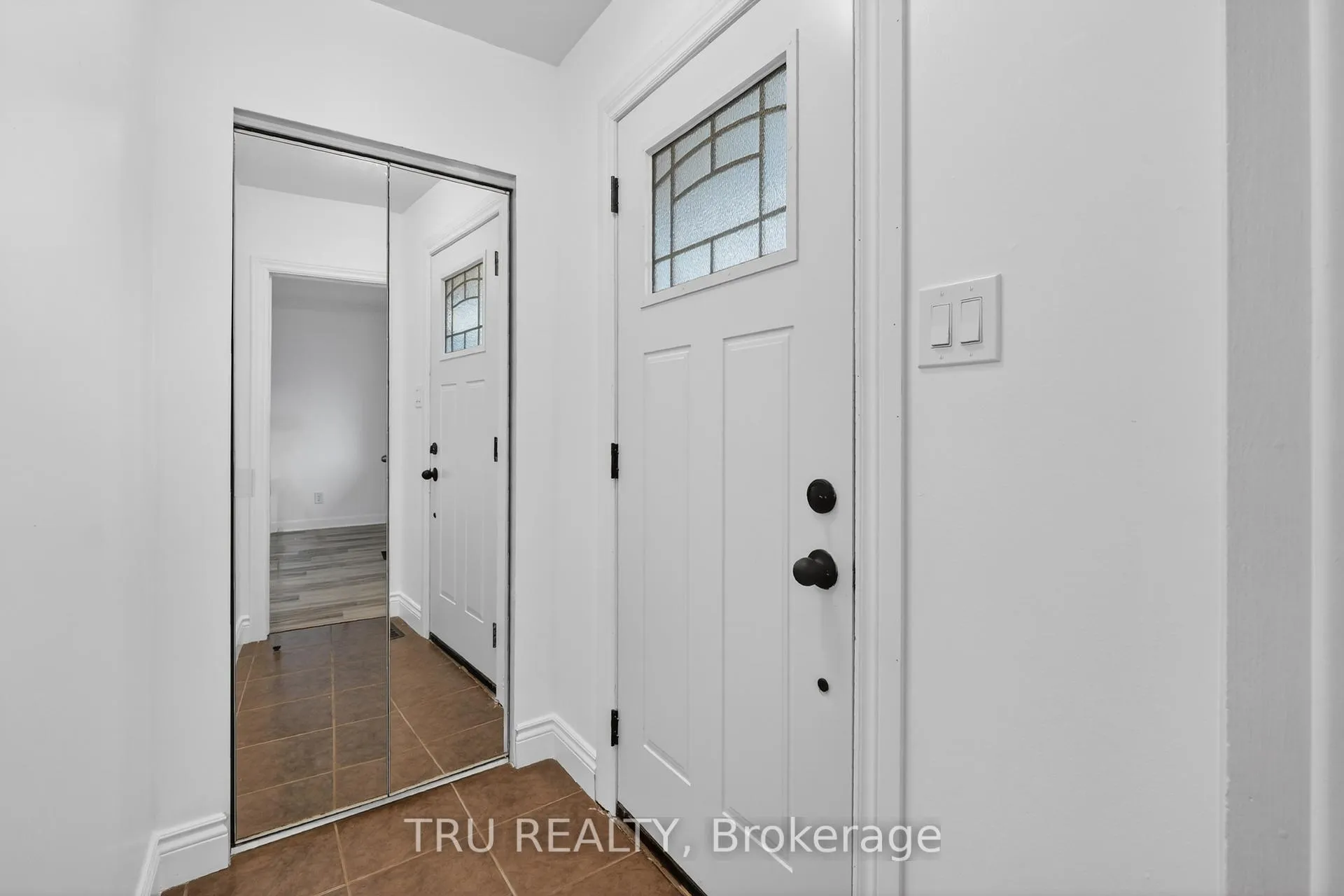Photo 2 of Unit A, 1889 Russell Road, Ottawa, Elmvale Acres — HOMEH