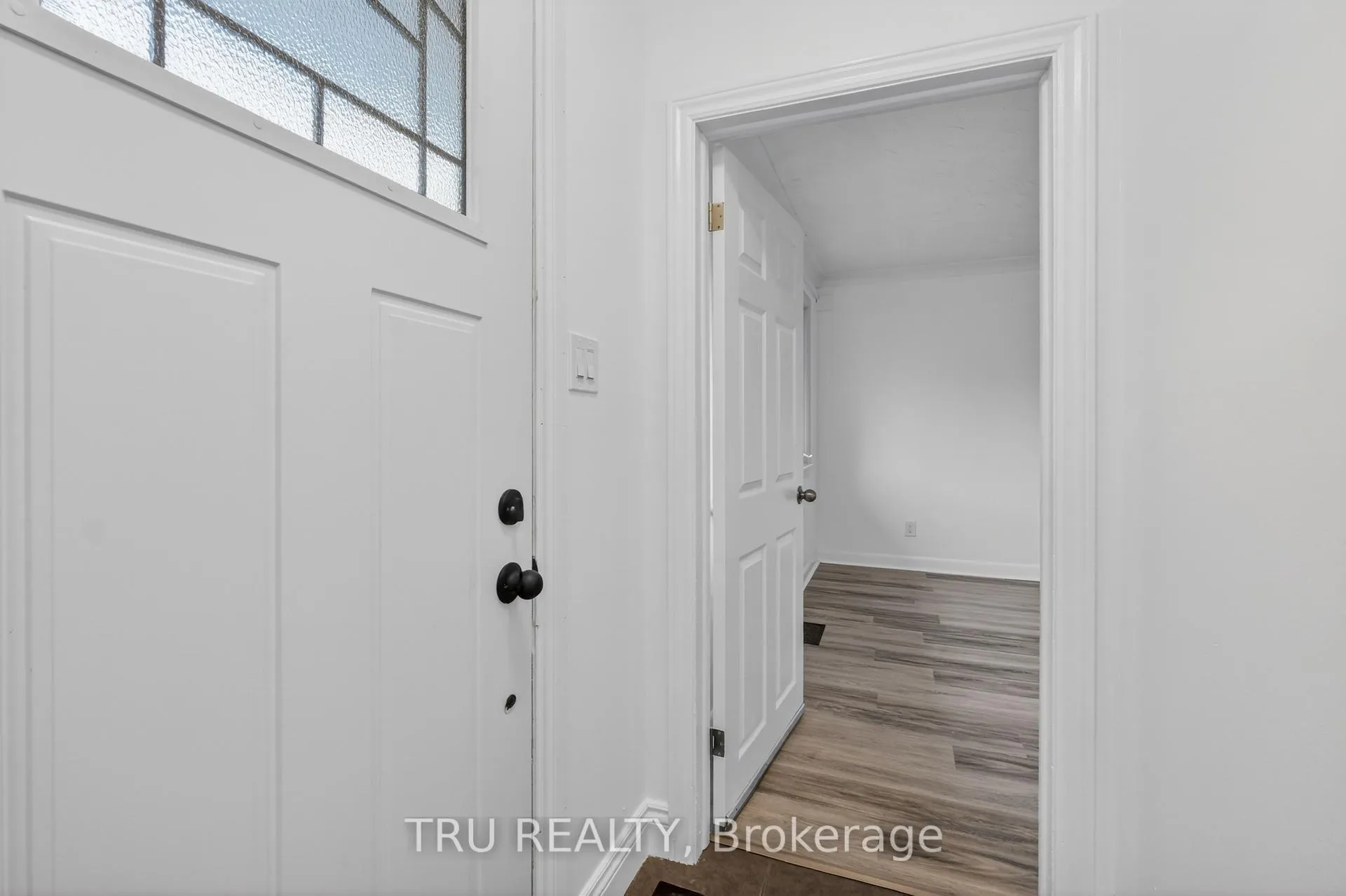 Photo 3 of Unit A, 1889 Russell Road, Ottawa, Elmvale Acres — HOMEH