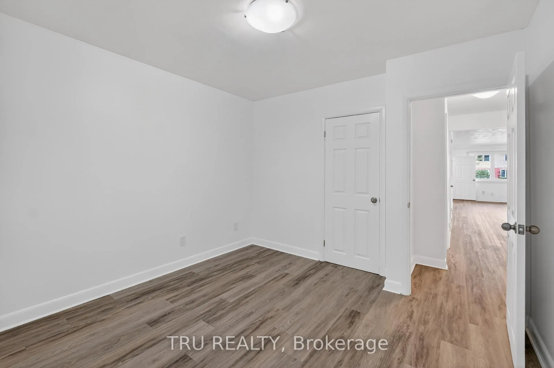 Photo 18 of Unit A, 1889 Russell Road, Ottawa, Elmvale Acres — HOMEH