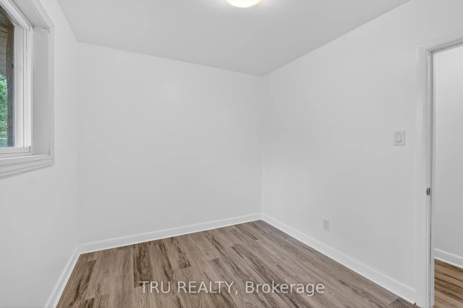 Photo 20 of Unit A, 1889 Russell Road, Ottawa, Elmvale Acres — HOMEH