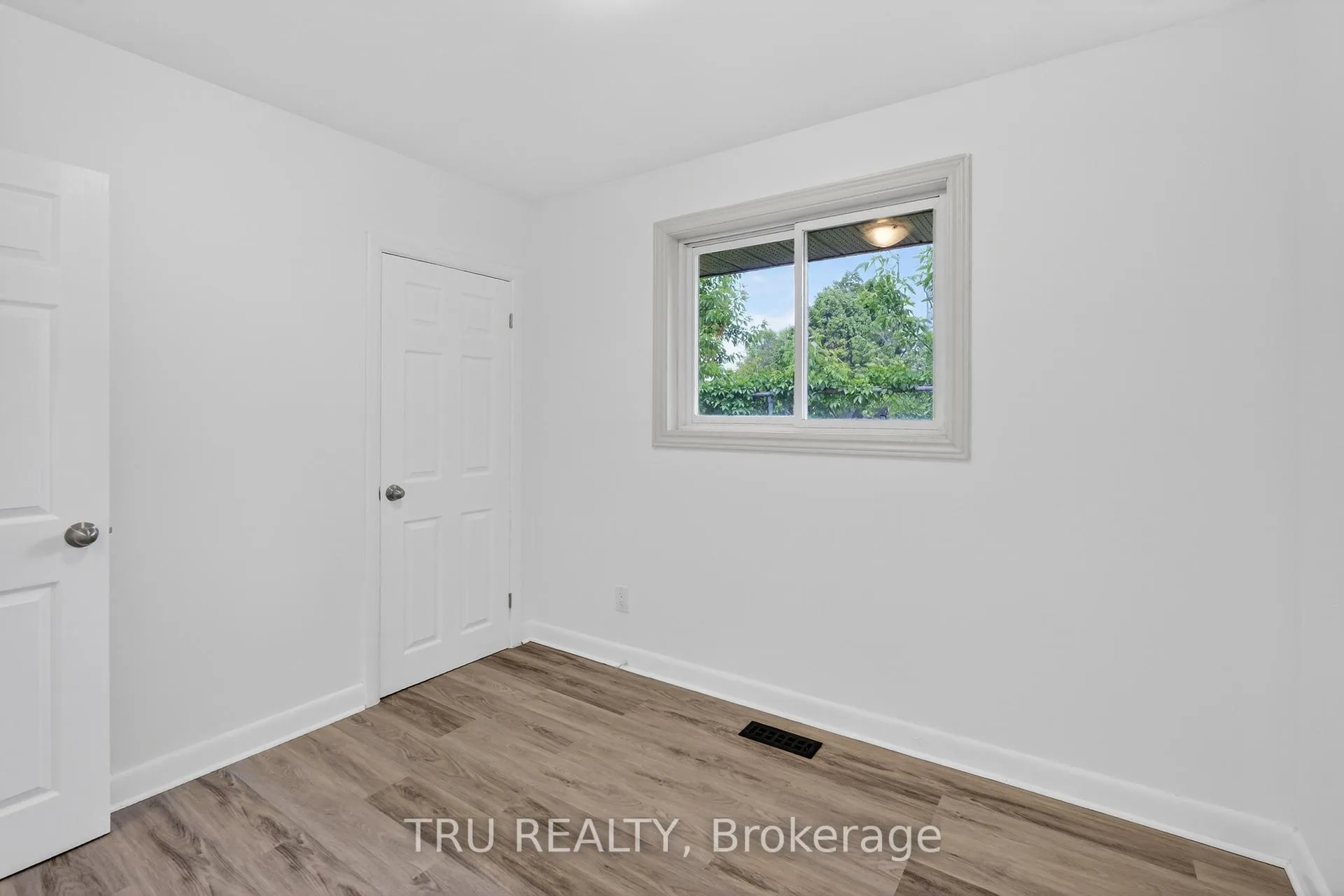 Photo 21 of Unit A, 1889 Russell Road, Ottawa, Elmvale Acres — HOMEH