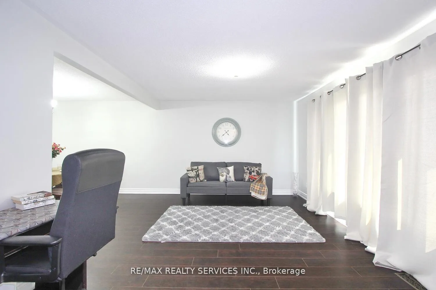Photo 14 of 185 Earnscliffe Circle, Brampton, Southgate — HOMEH