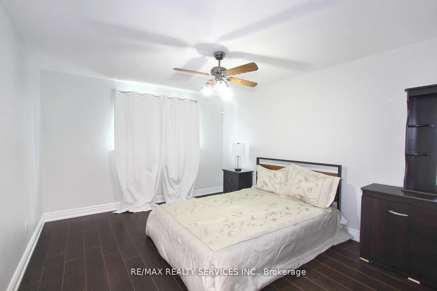 Photo 22 of 185 Earnscliffe Circle, Brampton, Southgate — HOMEH