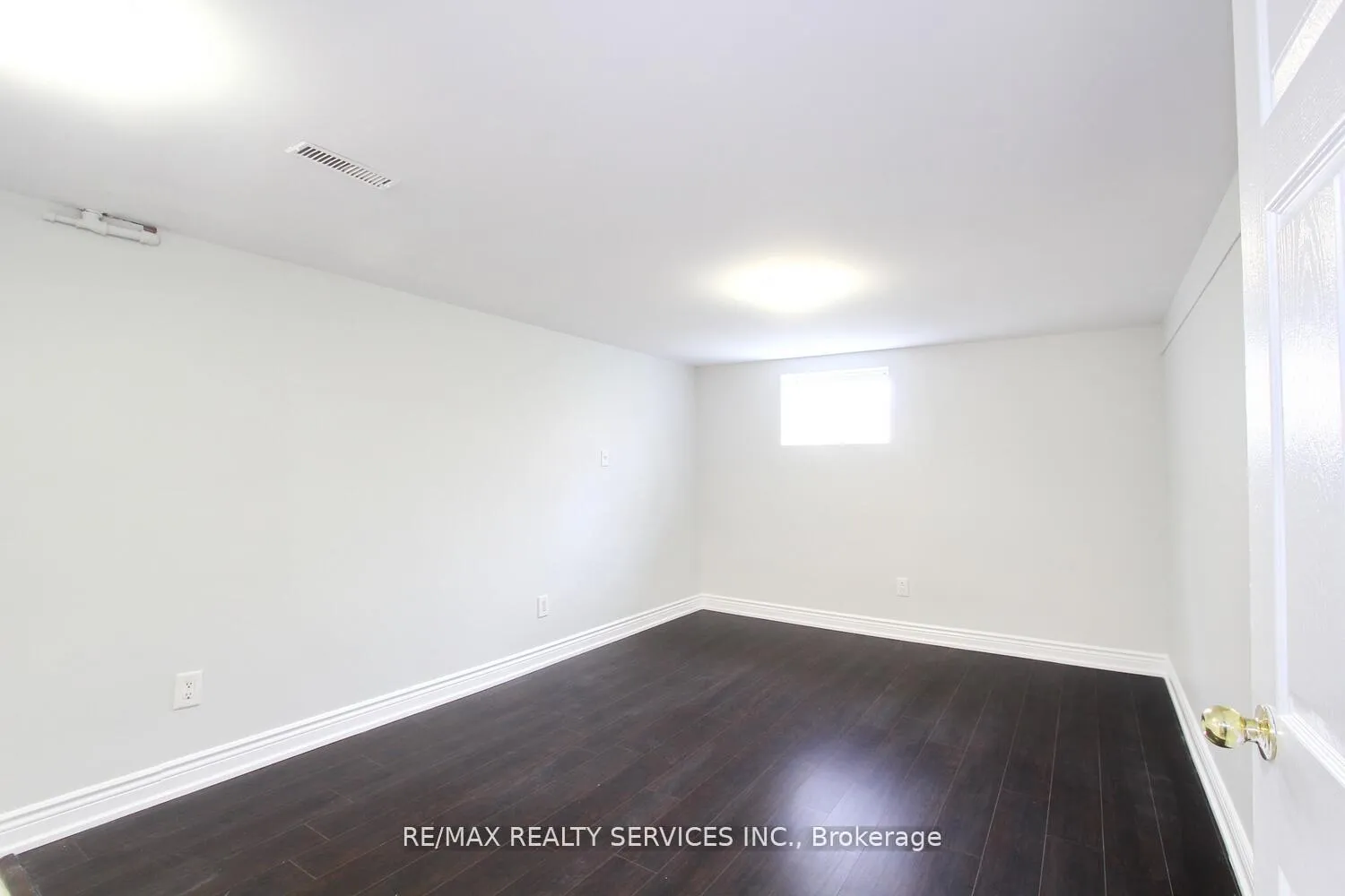 Photo 24 of 185 Earnscliffe Circle, Brampton, Southgate — HOMEH