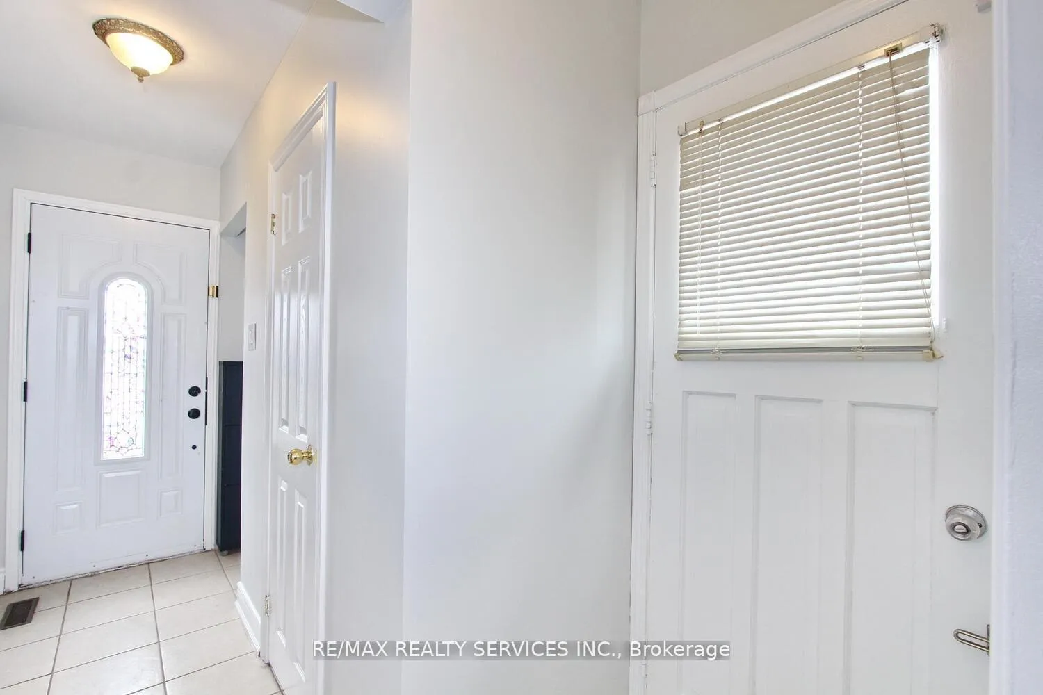 Photo 39 of 185 Earnscliffe Circle, Brampton, Southgate — HOMEH