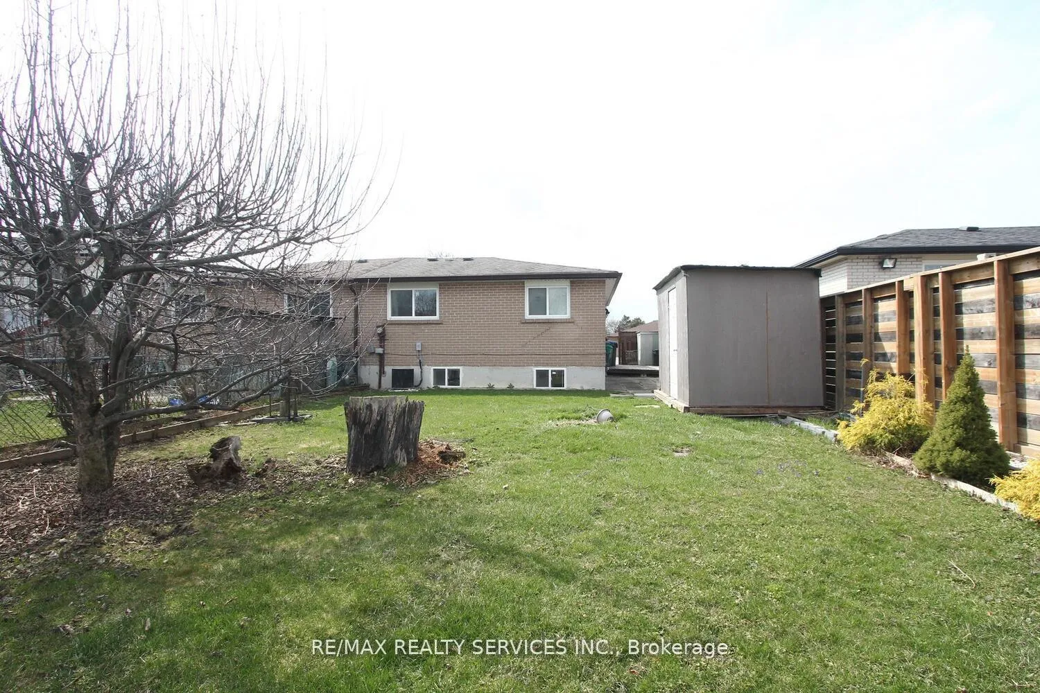 Photo 44 of 185 Earnscliffe Circle, Brampton, Southgate — HOMEH