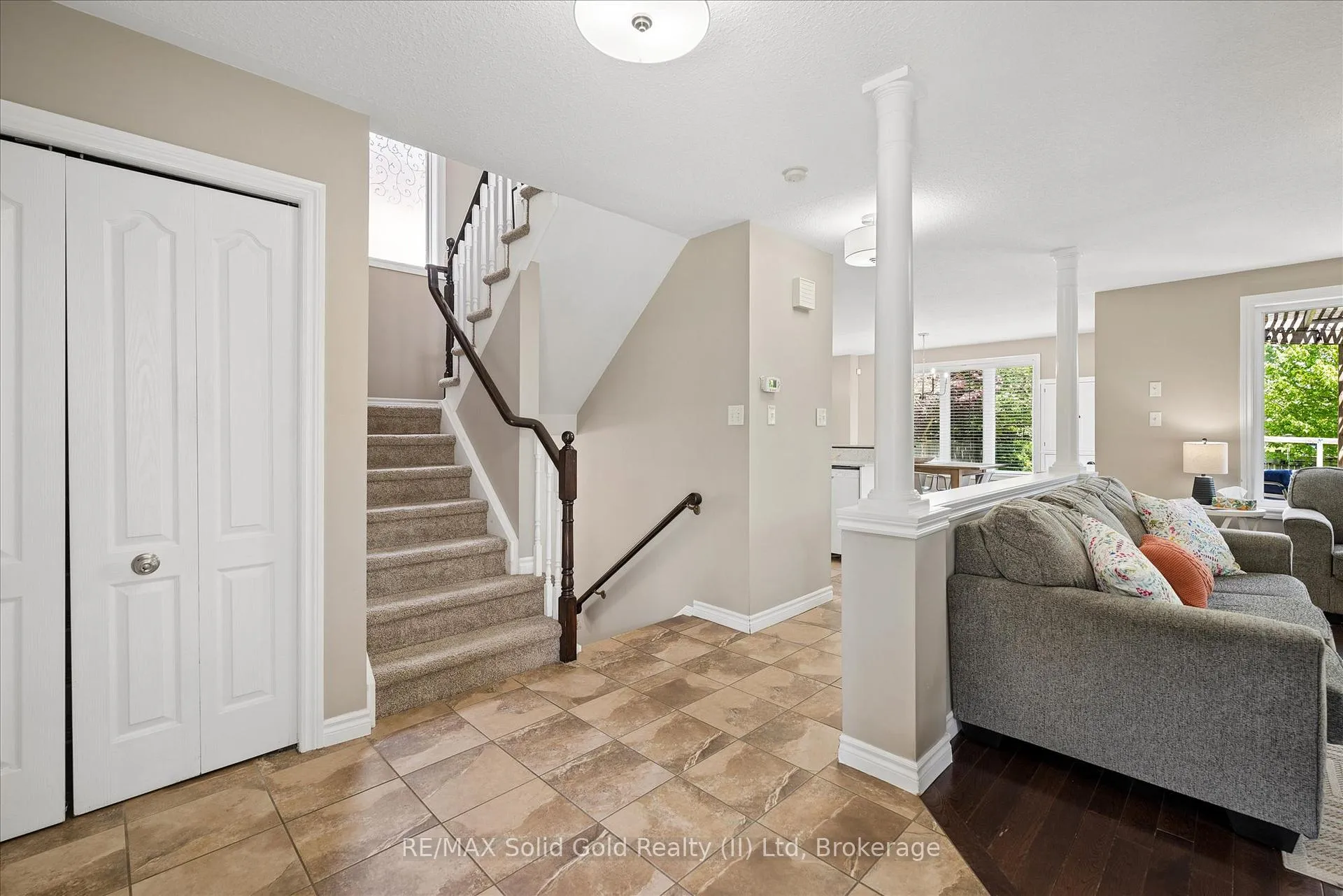 Photo 10 of 644 Yarmouth Drive, Waterloo — HOMEH