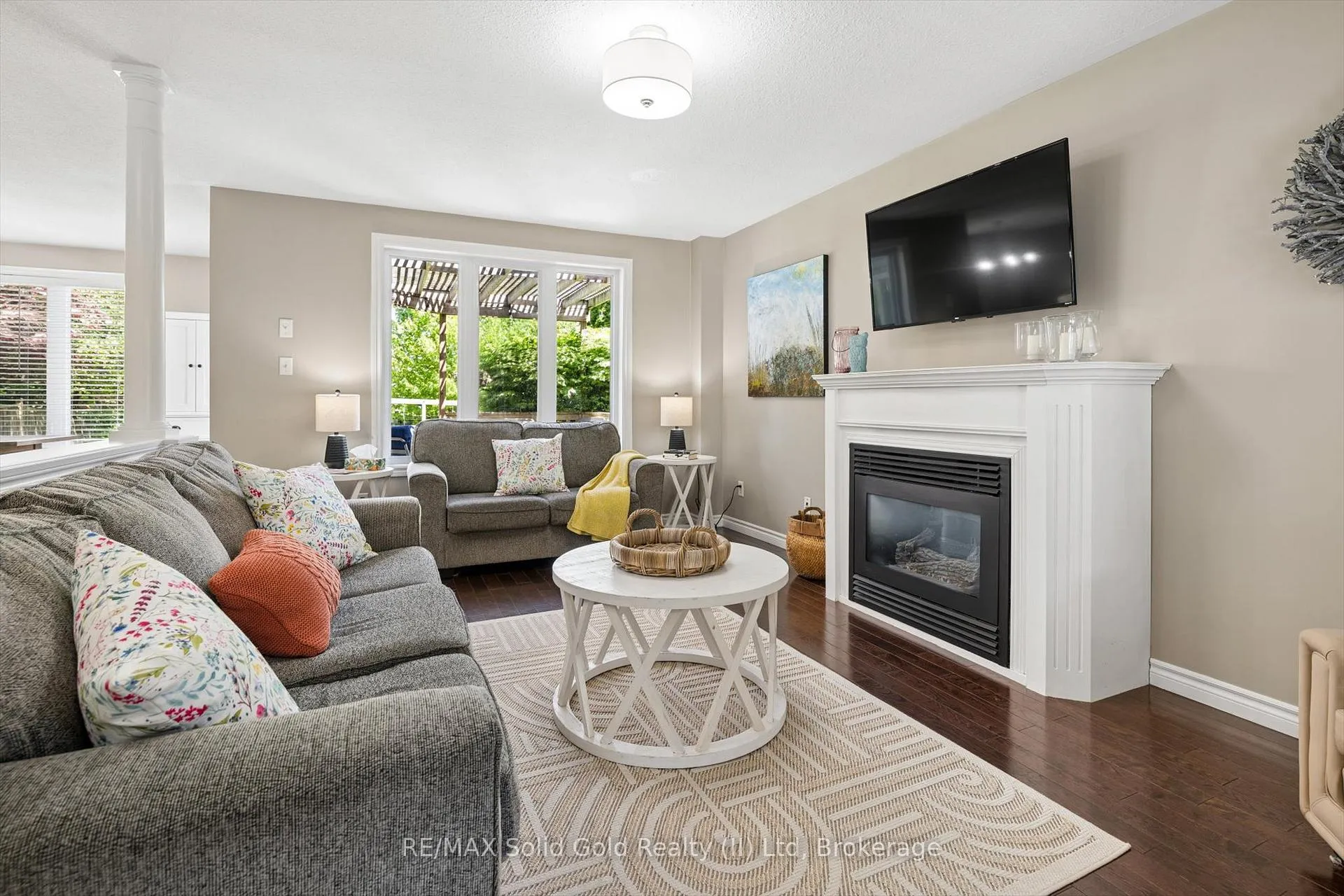 Photo 13 of 644 Yarmouth Drive, Waterloo — HOMEH