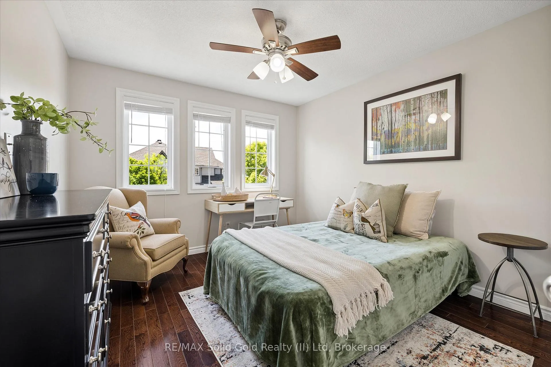 Photo 30 of 644 Yarmouth Drive, Waterloo — HOMEH