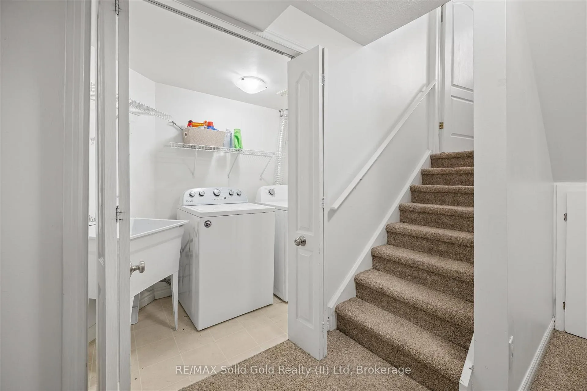 Photo 35 of 644 Yarmouth Drive, Waterloo — HOMEH