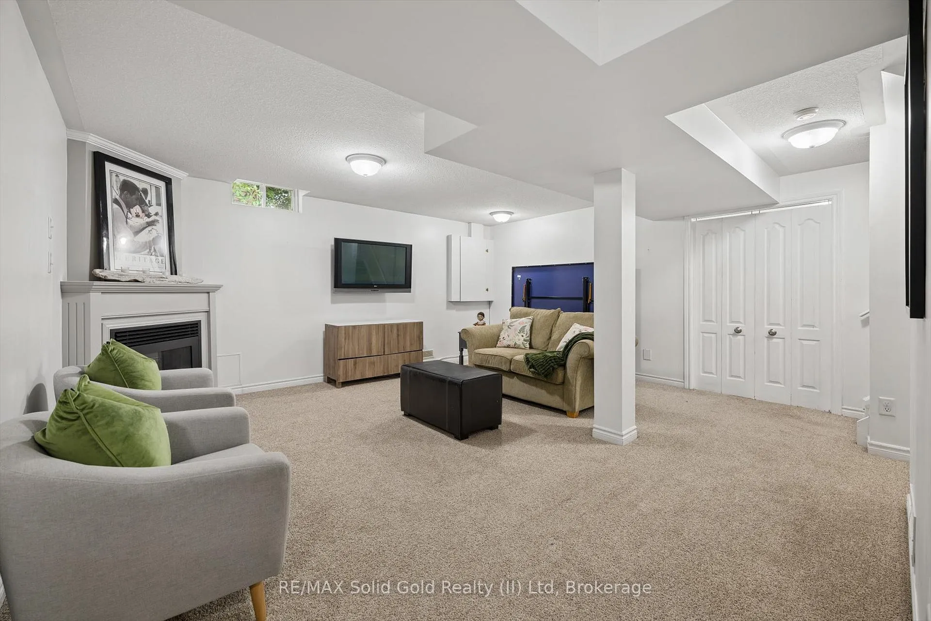 Photo 36 of 644 Yarmouth Drive, Waterloo — HOMEH