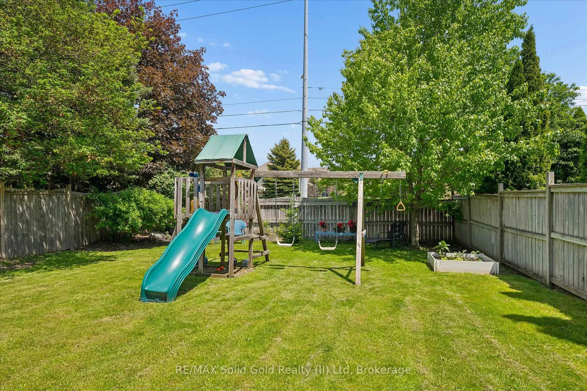 Photo 44 of 644 Yarmouth Drive, Waterloo — HOMEH