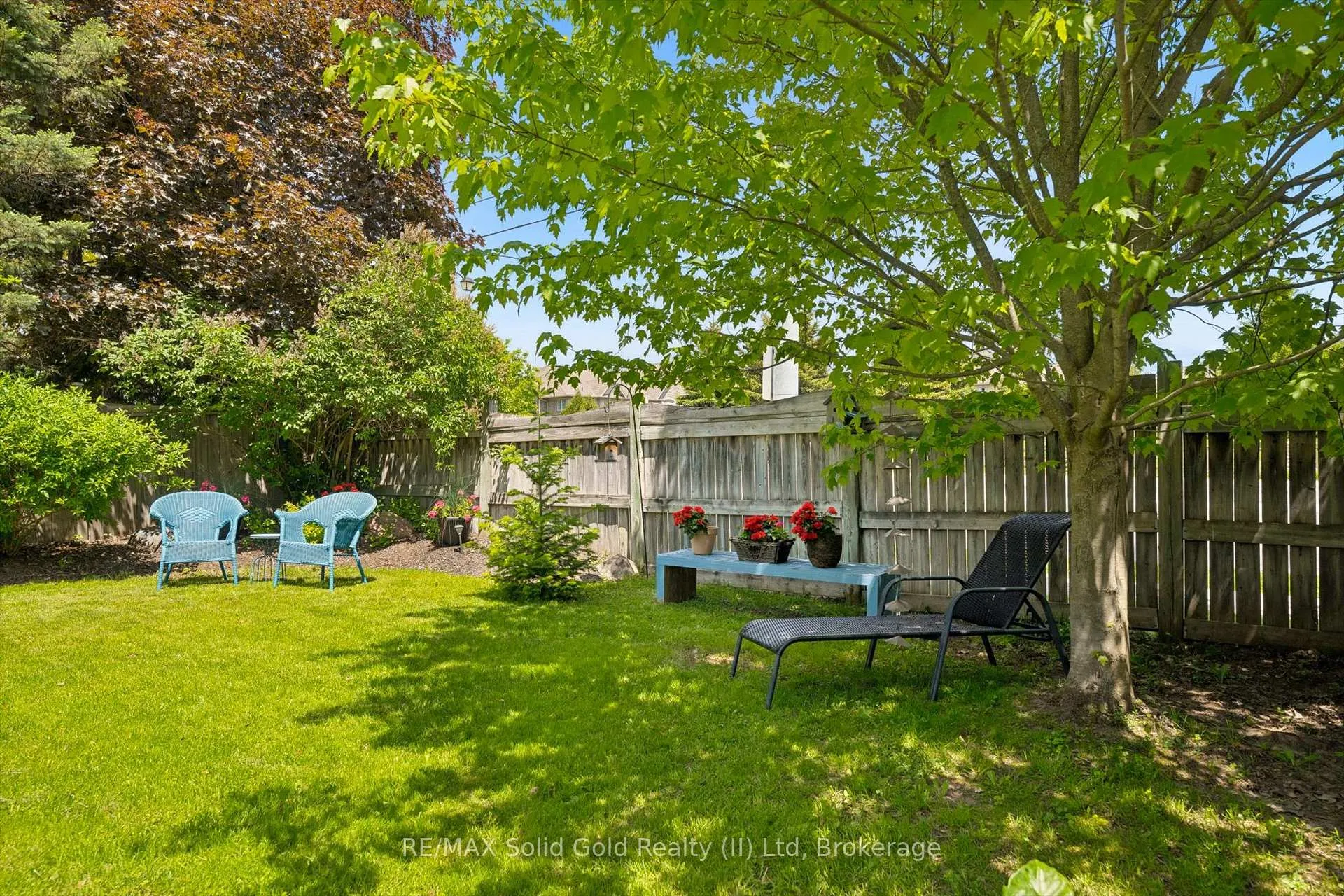 Photo 45 of 644 Yarmouth Drive, Waterloo — HOMEH
