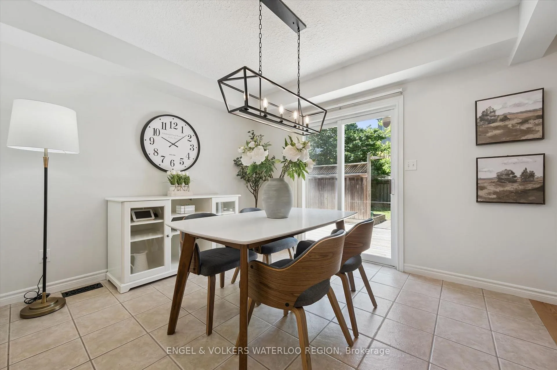 Photo 10 of 30 Bridleridge Street, Kitchener — HOMEH