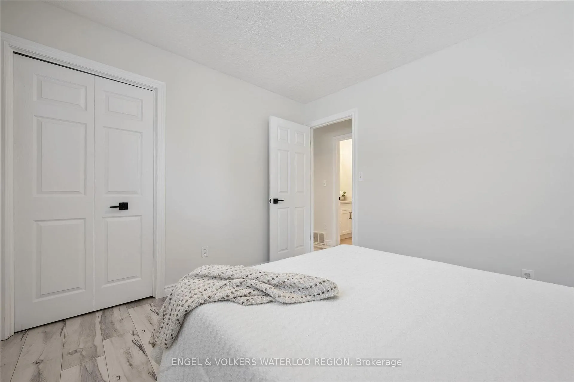 Photo 23 of 30 Bridleridge Street, Kitchener — HOMEH