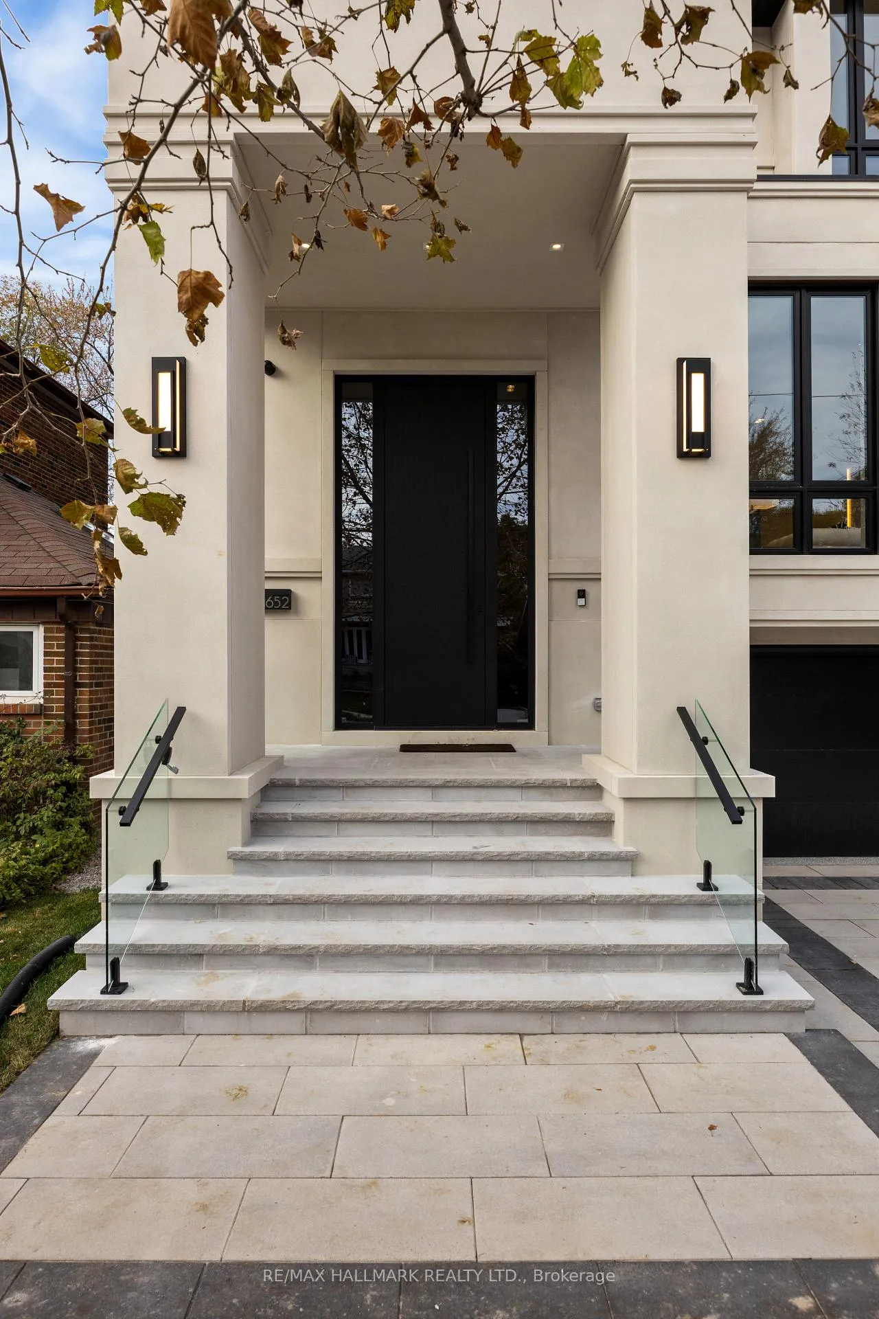 Photo 3 of 652 Bedford Park Avenue, Toronto, Bedford Park-Nortown — HOMEH