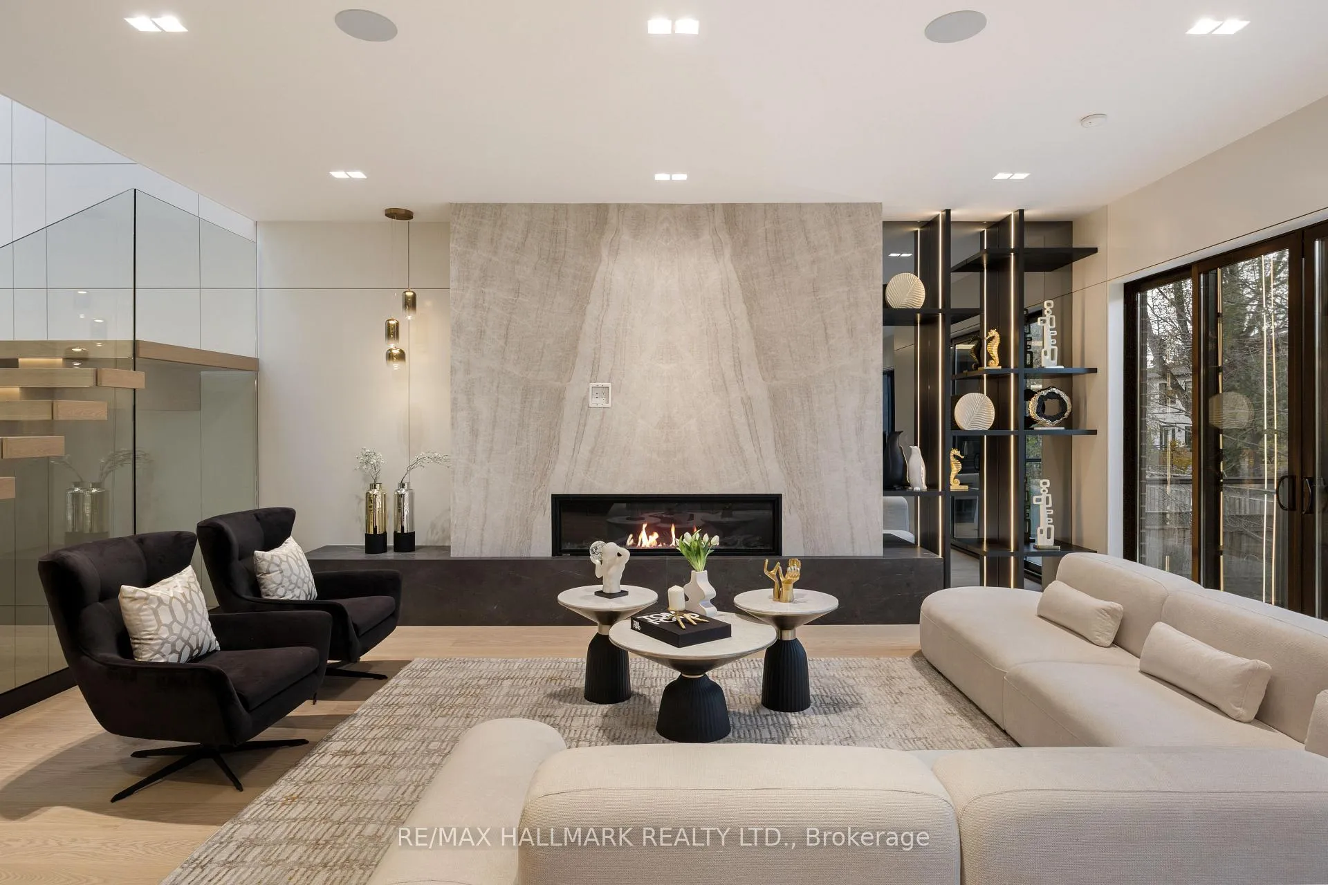 Photo 20 of 652 Bedford Park Avenue, Toronto, Bedford Park-Nortown — HOMEH