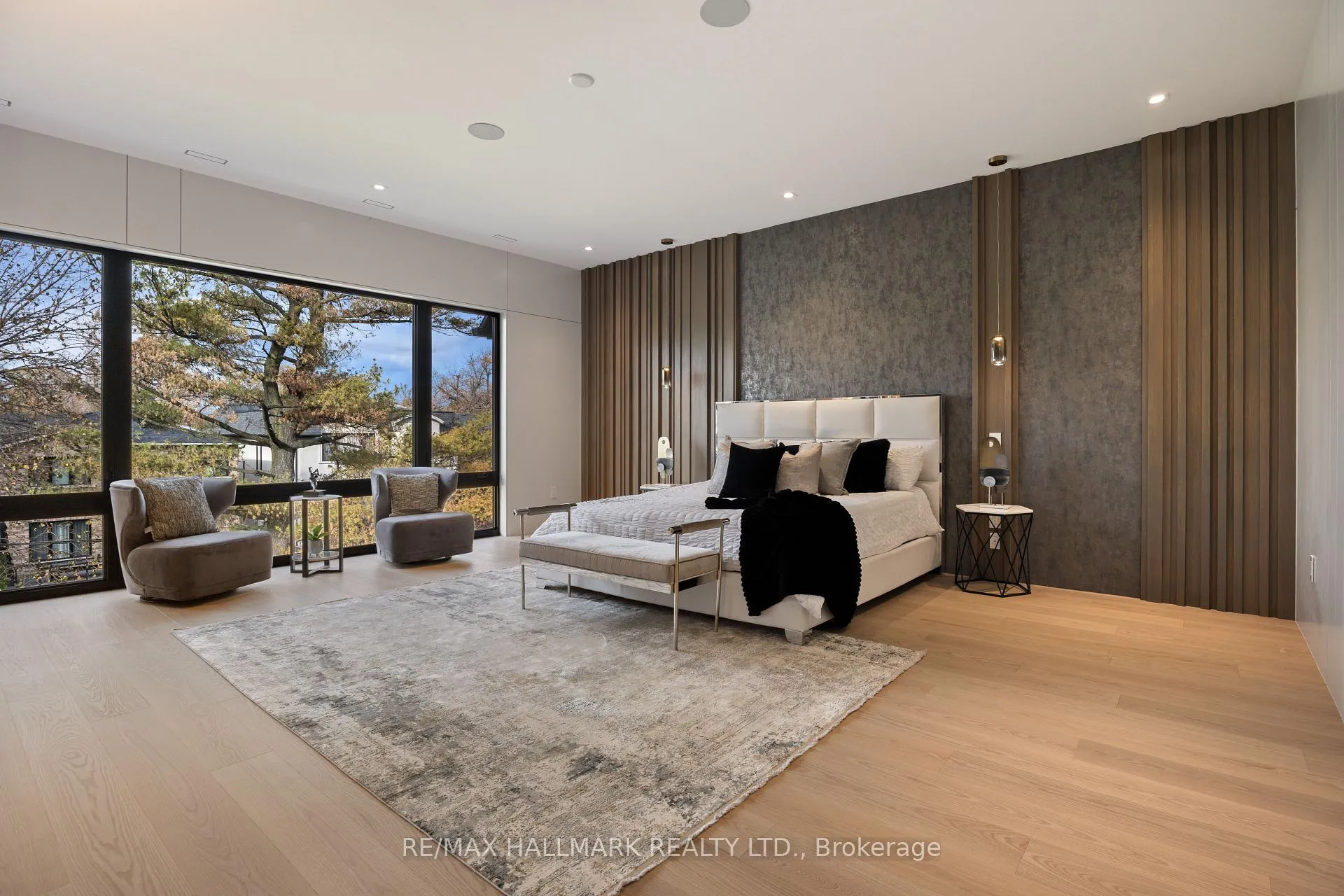 Photo 27 of 652 Bedford Park Avenue, Toronto, Bedford Park-Nortown — HOMEH