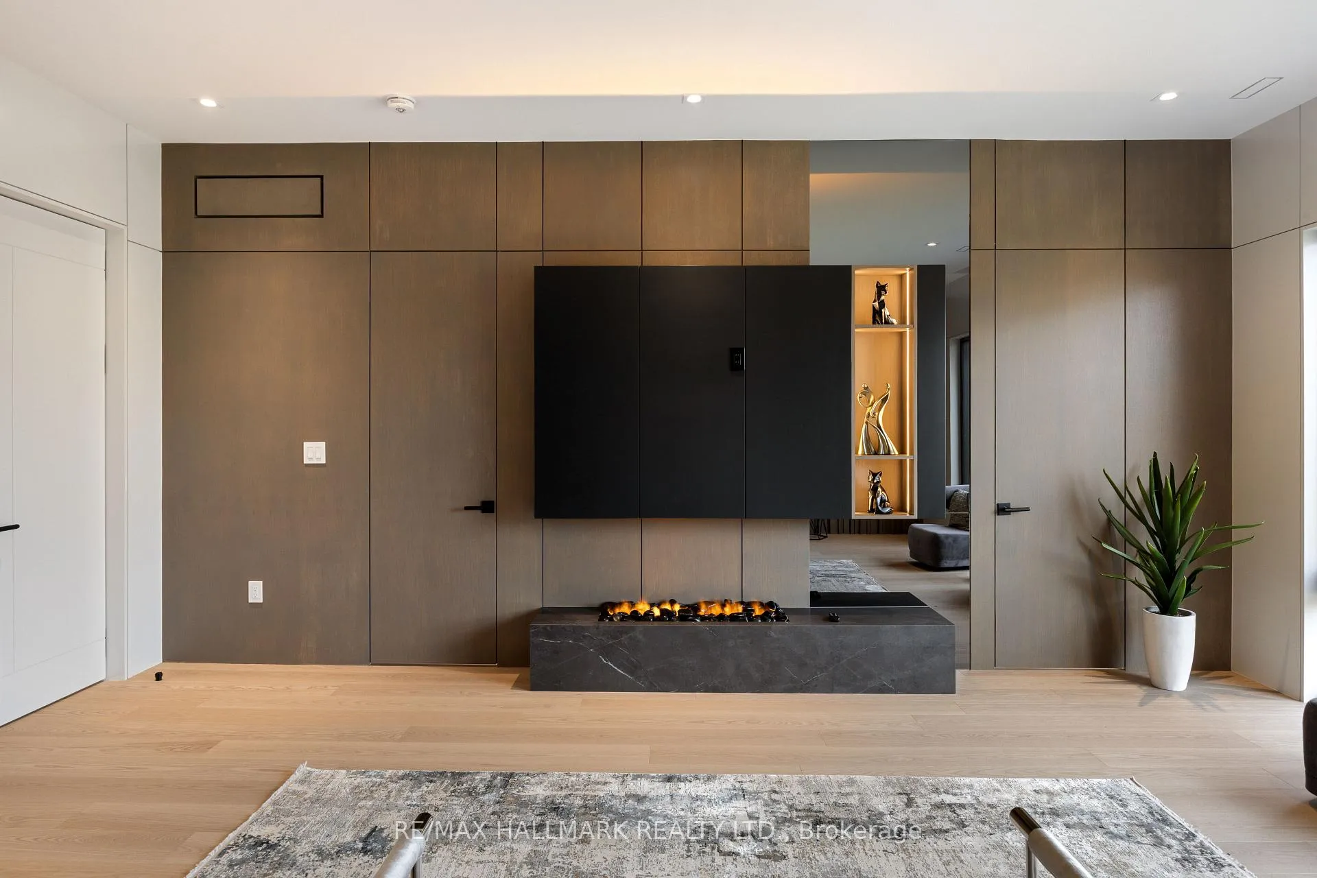 Photo 29 of 652 Bedford Park Avenue, Toronto, Bedford Park-Nortown — HOMEH