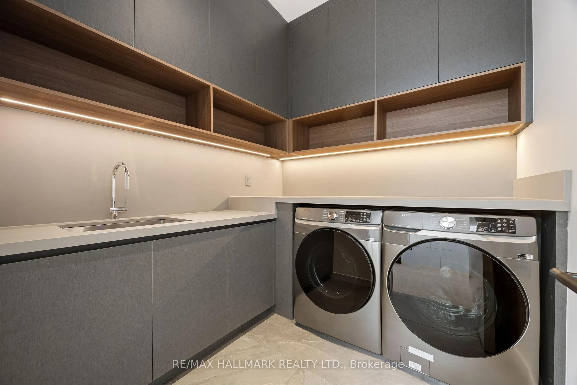 Photo 34 of 652 Bedford Park Avenue, Toronto, Bedford Park-Nortown — HOMEH