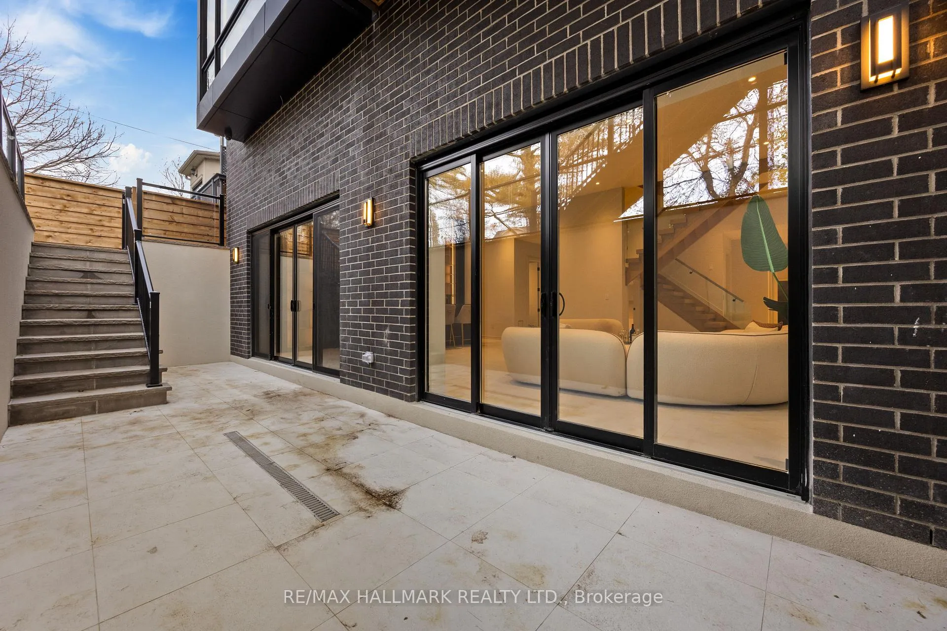 Photo 47 of 652 Bedford Park Avenue, Toronto, Bedford Park-Nortown — HOMEH