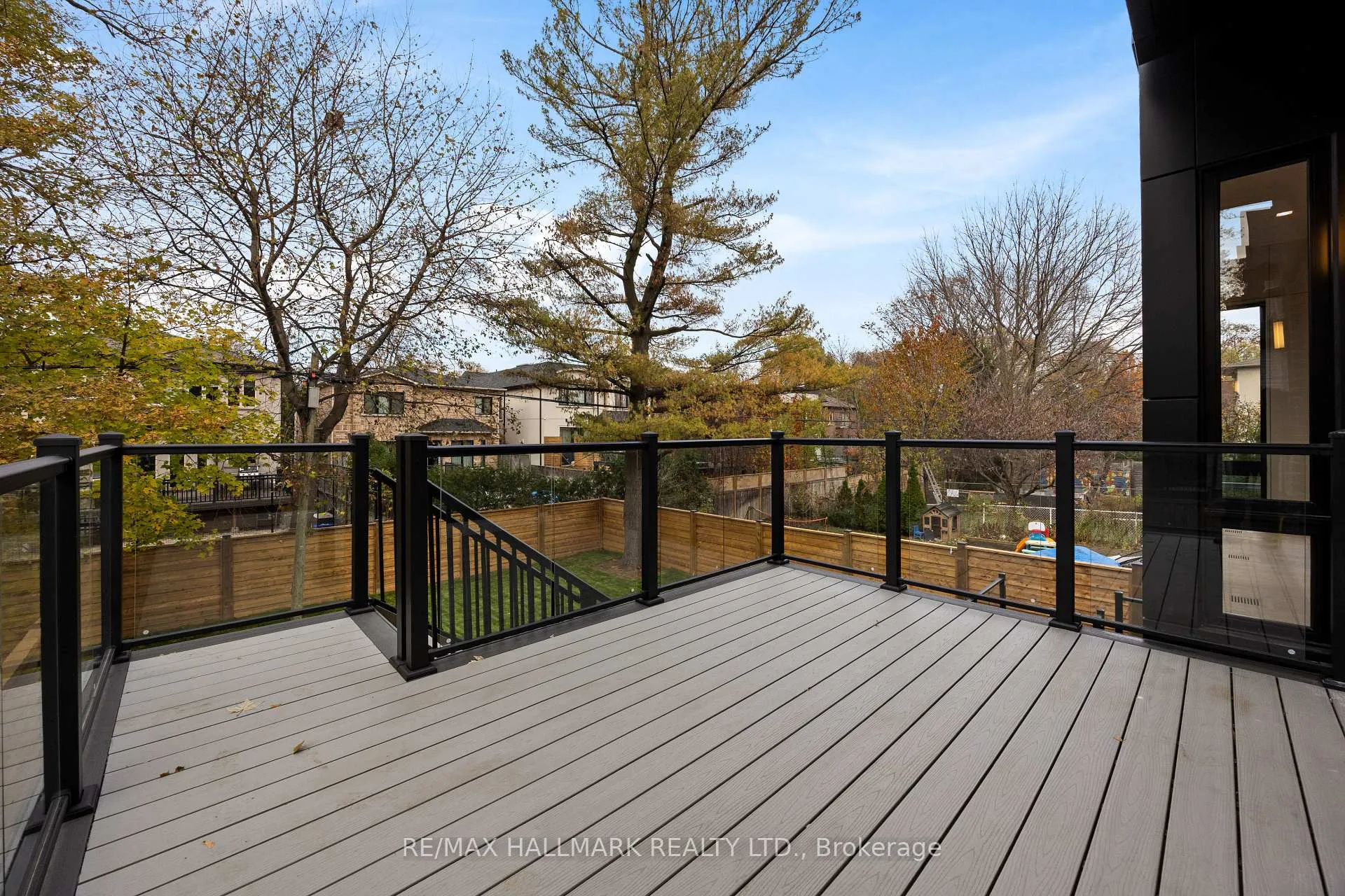 Photo 48 of 652 Bedford Park Avenue, Toronto, Bedford Park-Nortown — HOMEH