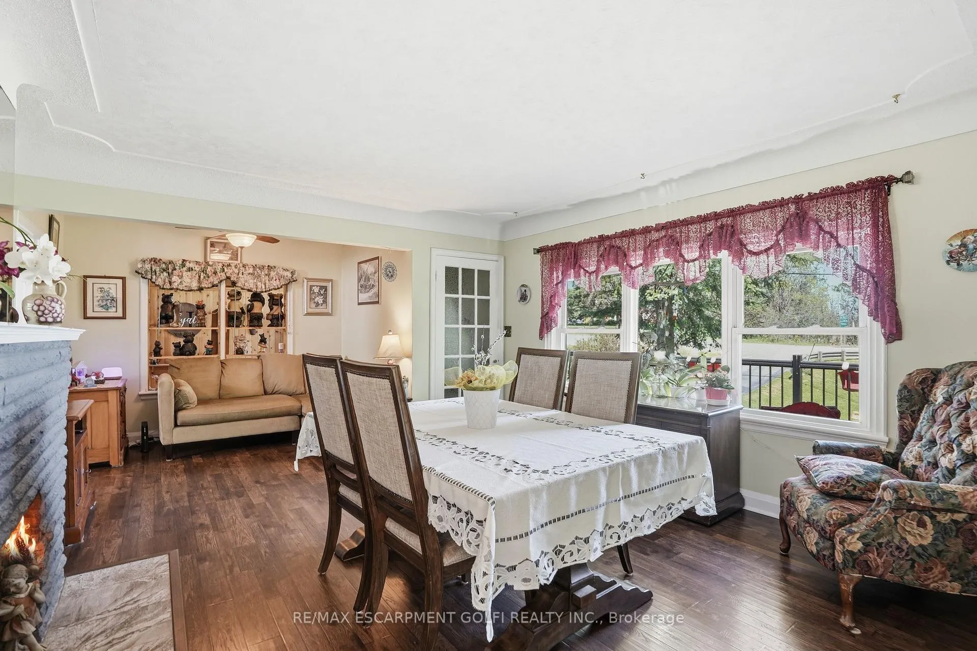 Photo 10 of 925 Highway 6 N, Hamilton, Rural Flamborough — HOMEH