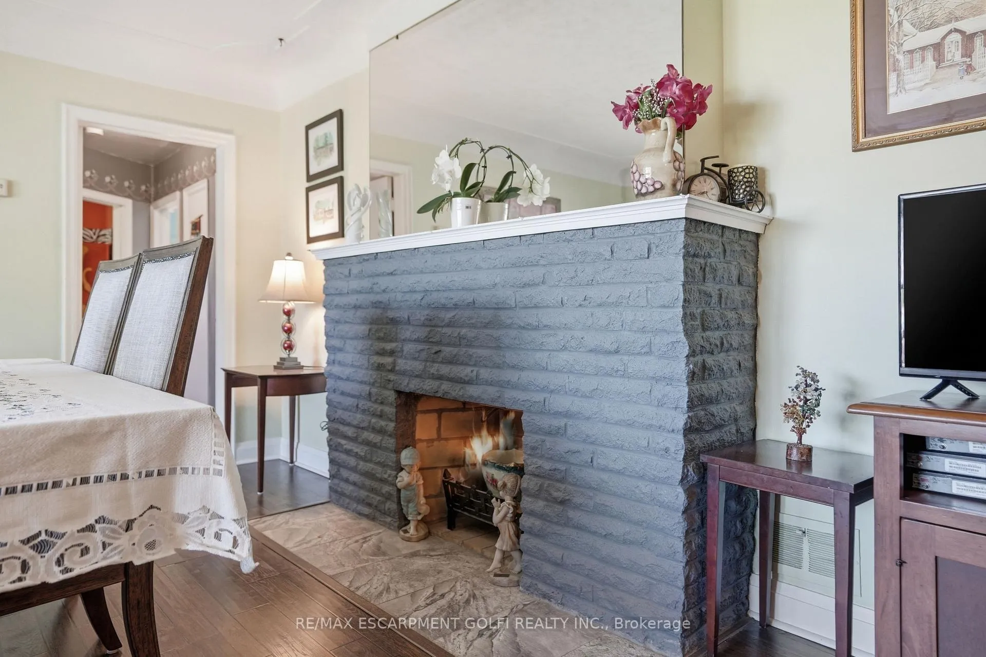 Photo 11 of 925 Highway 6 N, Hamilton, Rural Flamborough — HOMEH