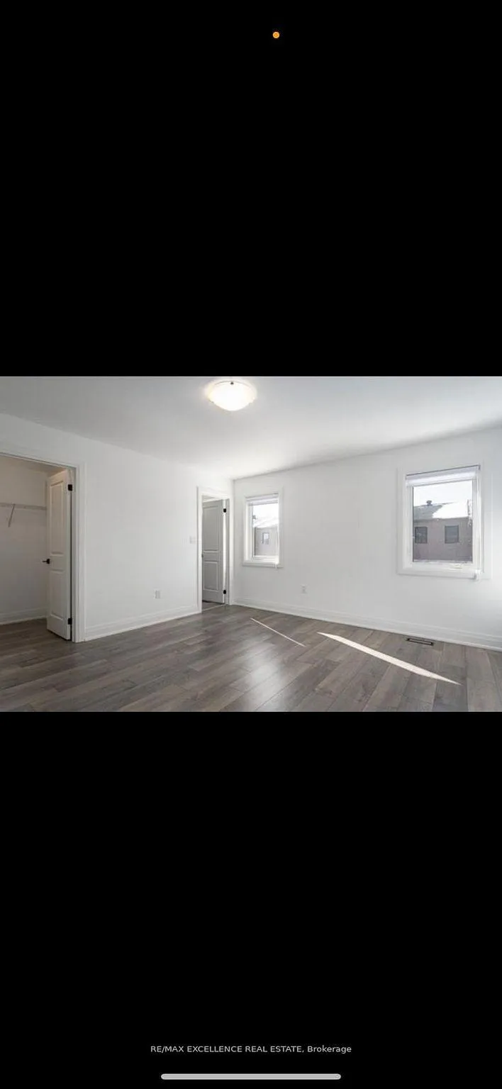 Photo 7 of 109 Gateland Drive, Barrie, Painswick South — HOMEH