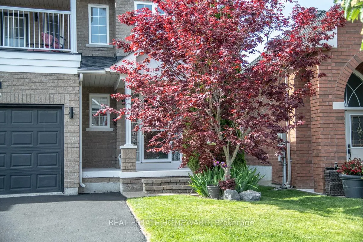 Photo 3 of 161 Hutton Place, Clarington, Bowmanville — HOMEH