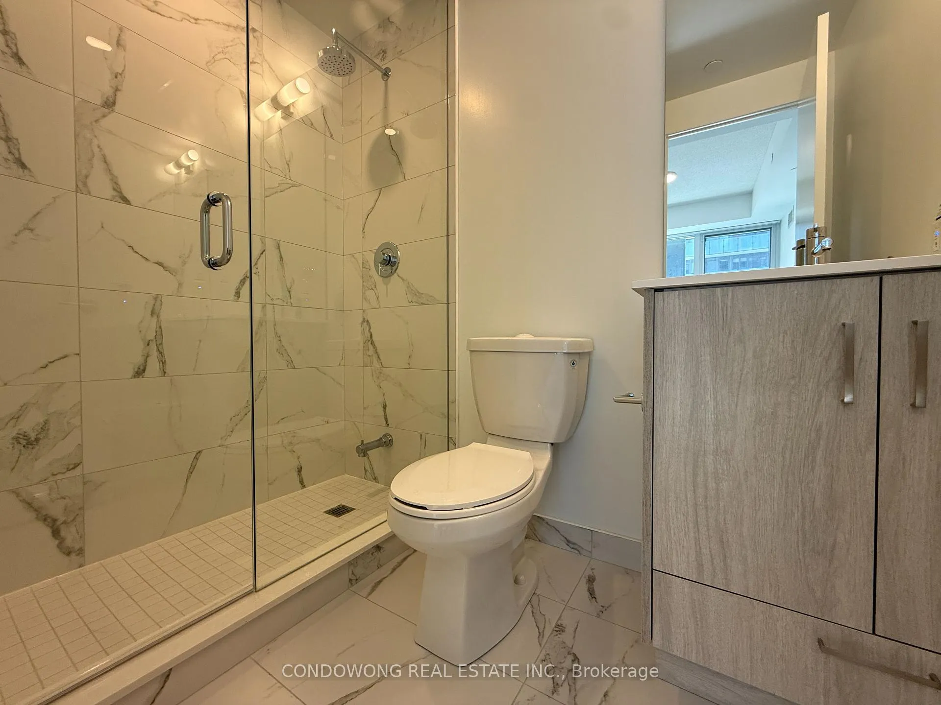 Photo 6 of Unit 1908, 180 Front Street E, Toronto, Moss Park — HOMEH