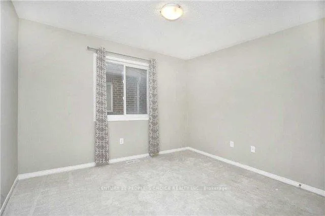 Photo 5 of 1719 Gower Drive, Oshawa, Taunton — HOMEH