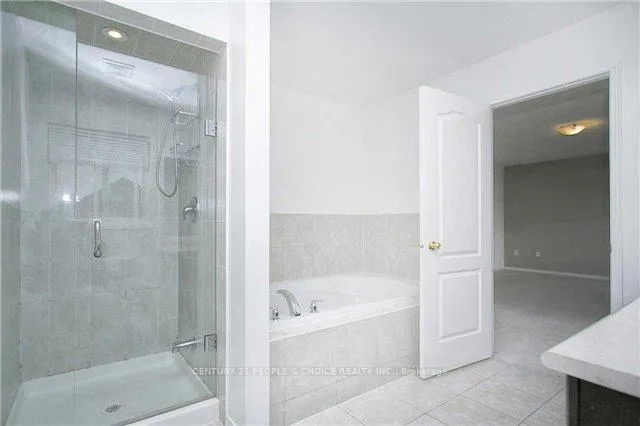 Photo 6 of 1719 Gower Drive, Oshawa, Taunton — HOMEH