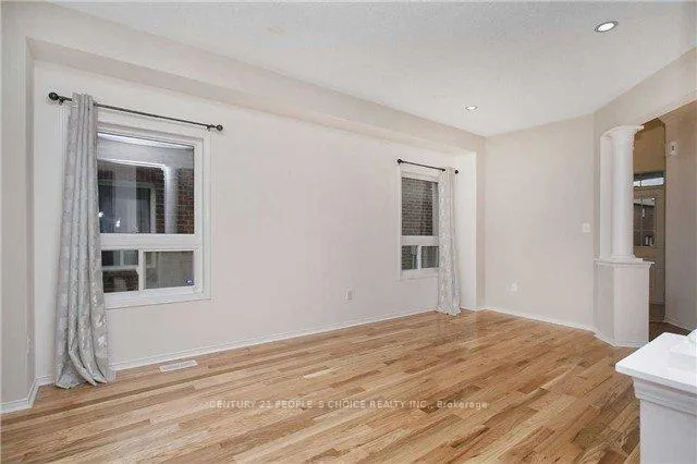 Photo 18 of 1719 Gower Drive, Oshawa, Taunton — HOMEH
