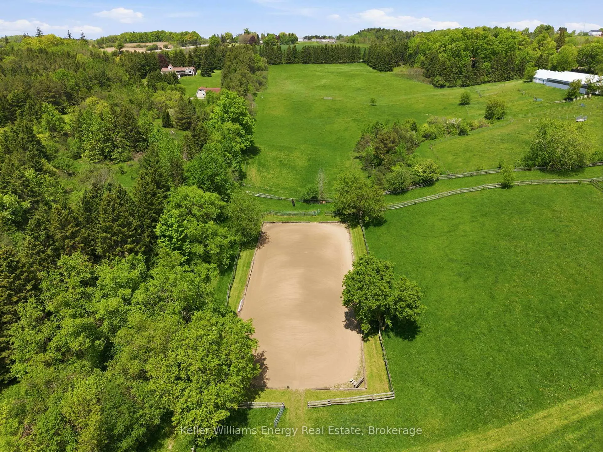 Photo 5 of 9770 Garrard Road, Whitby, Rural Whitby — HOMEH