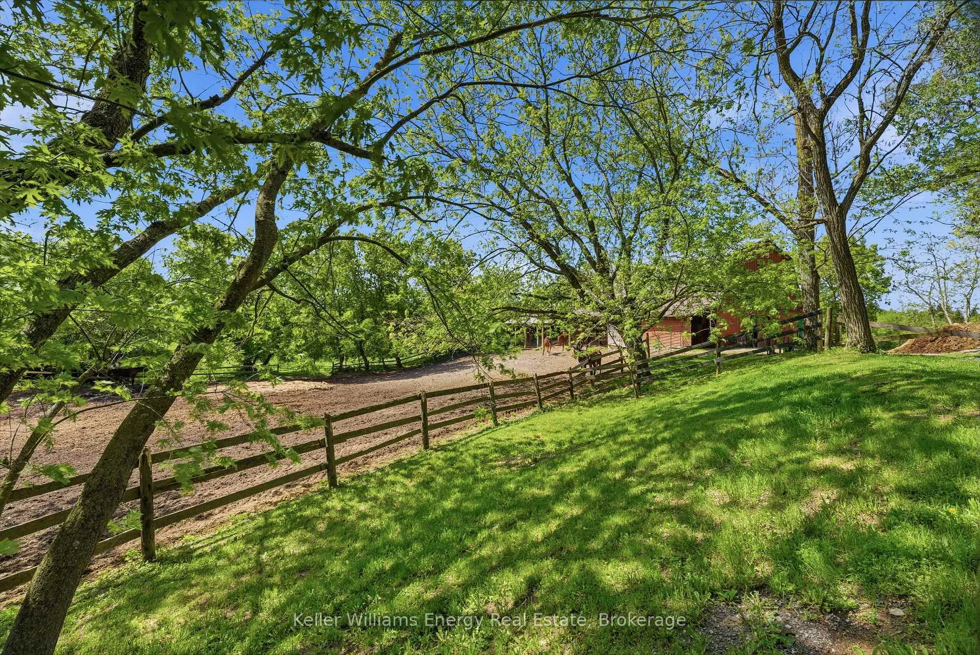 Photo 13 of 9770 Garrard Road, Whitby, Rural Whitby — HOMEH