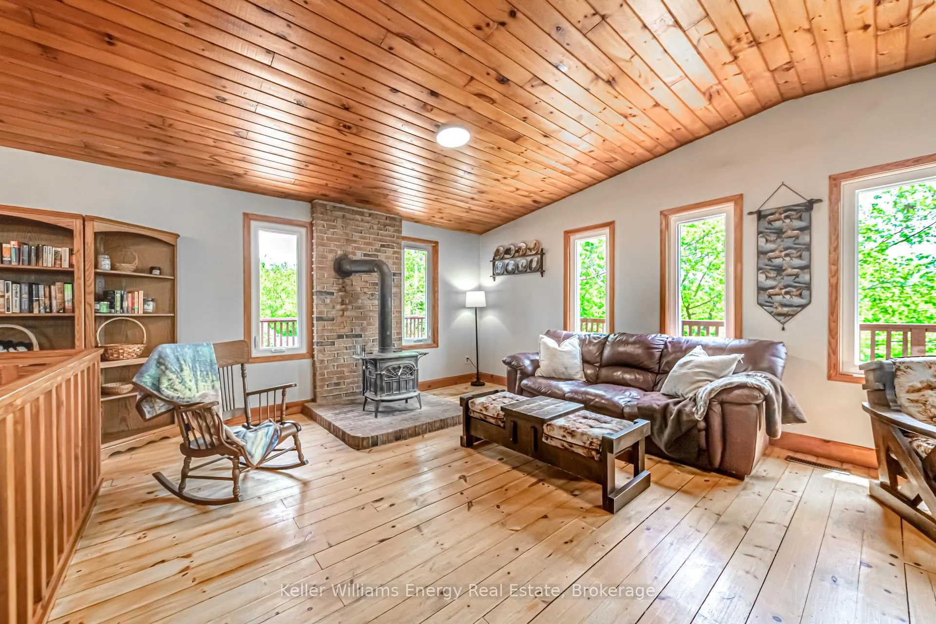 Photo 35 of 9770 Garrard Road, Whitby, Rural Whitby — HOMEH