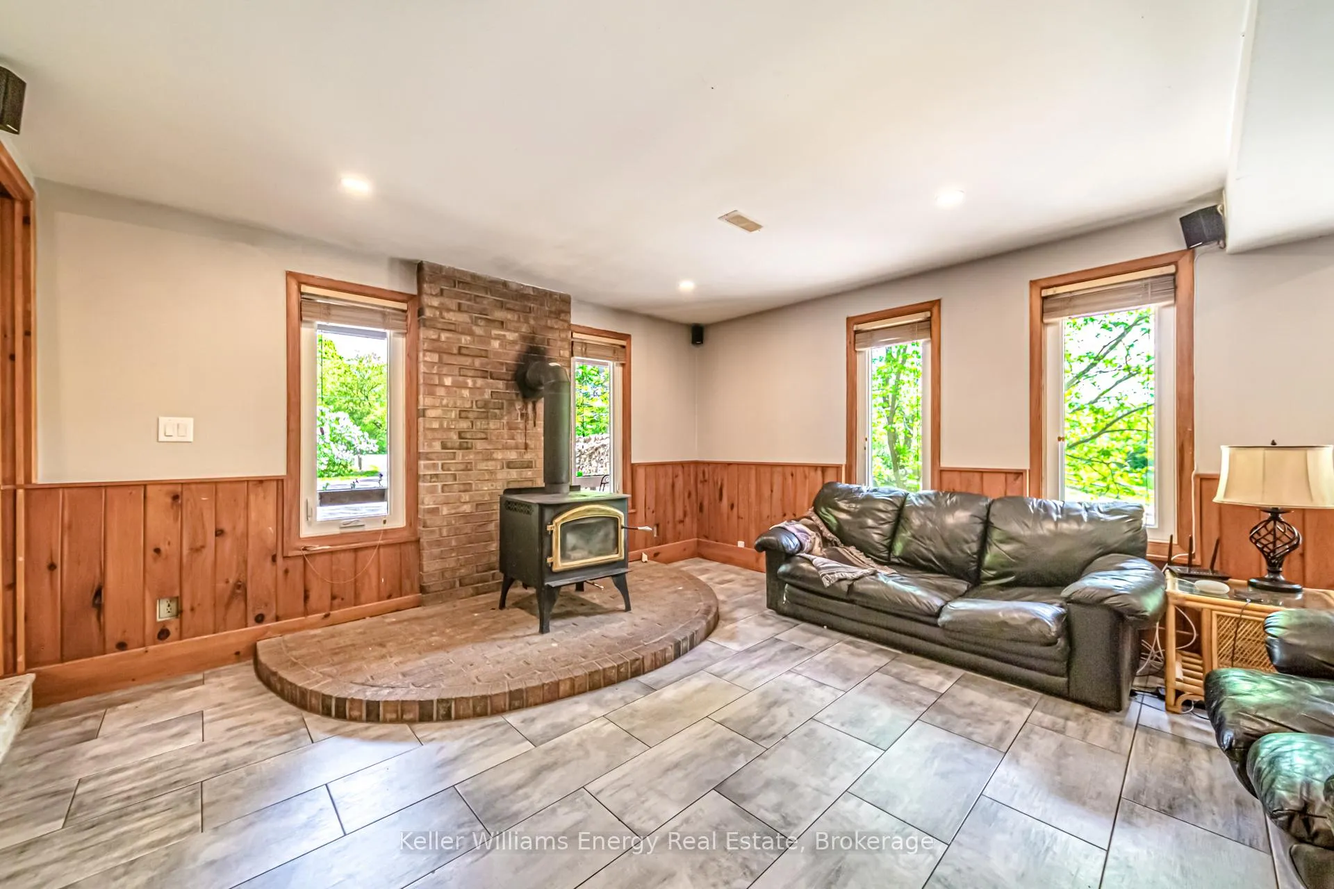 Photo 39 of 9770 Garrard Road, Whitby, Rural Whitby — HOMEH