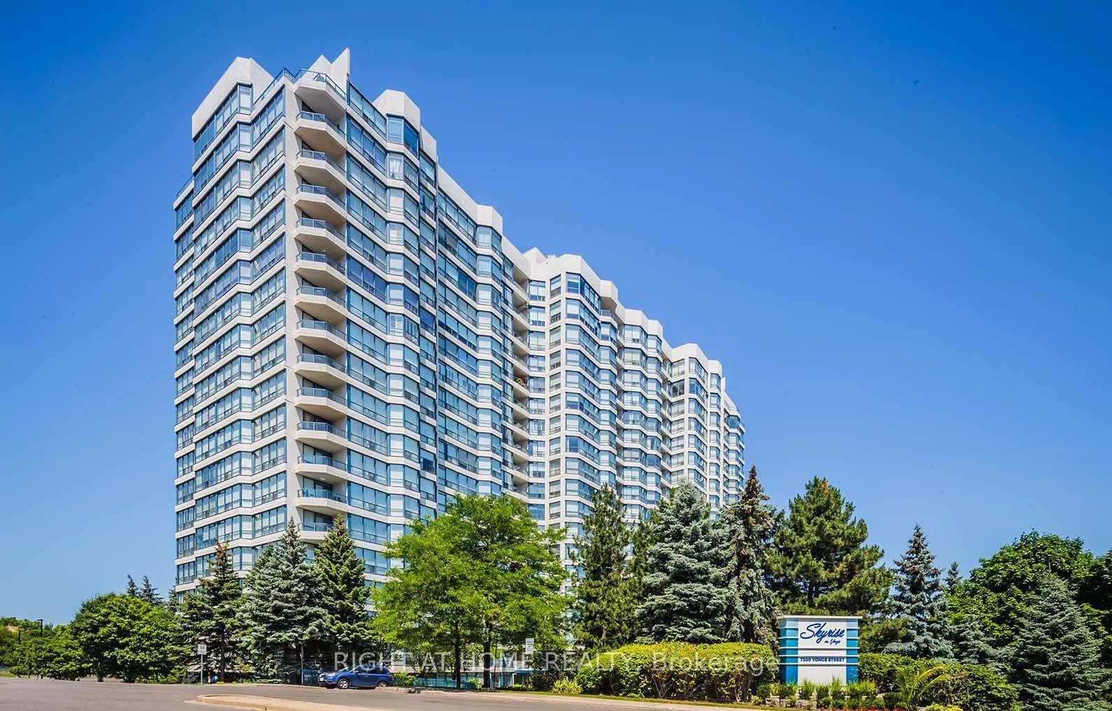Front of Unit 1604, 7300 Yonge Street