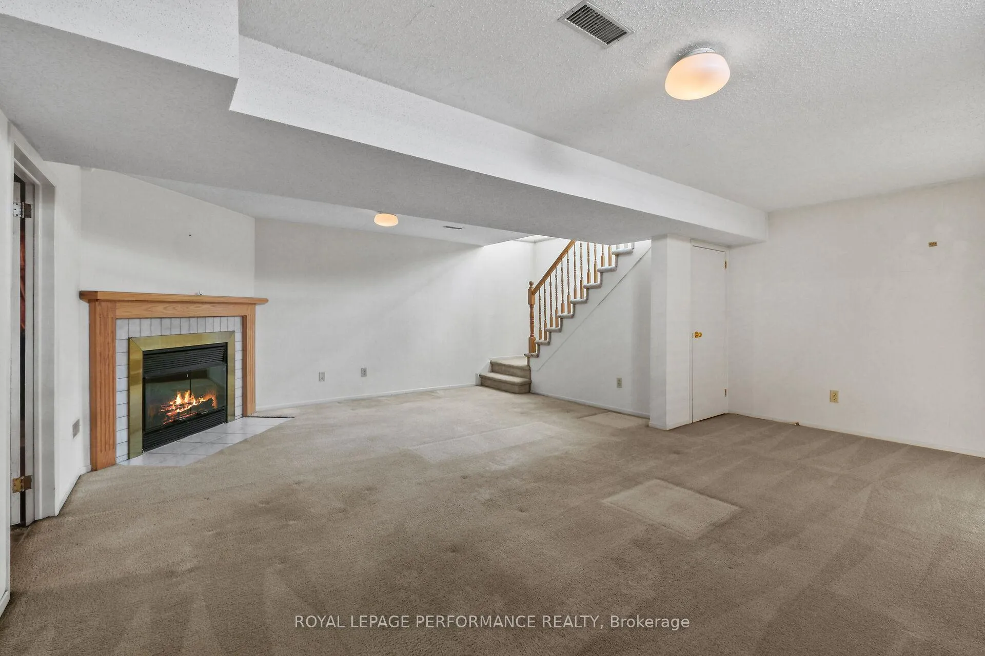 Photo 35 of 9 Saddle Crescent, Ottawa, Hunt Club Park — HOMEH