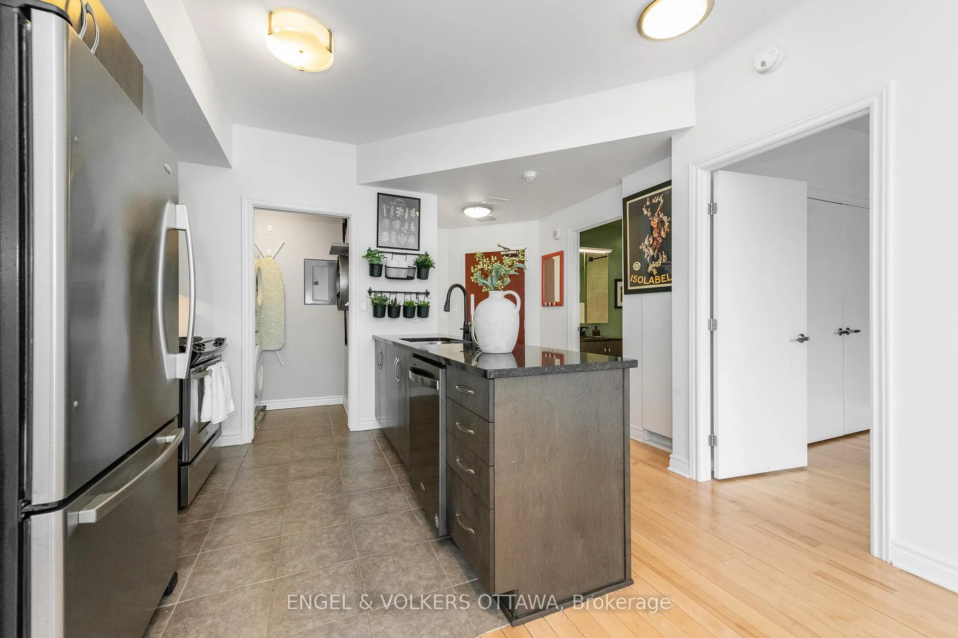 Photo 12 of Unit 312, 575 Byron Avenue, Ottawa, McKellar/Highland — HOMEH