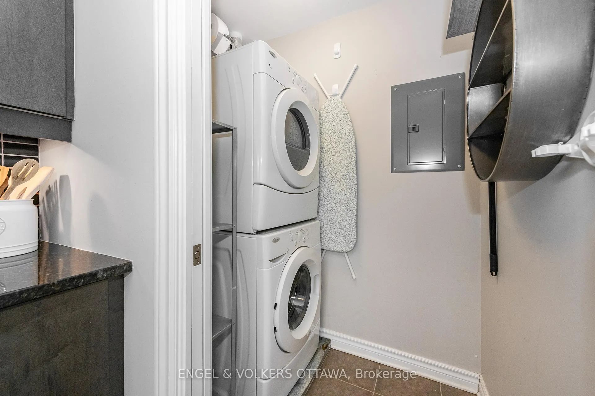 Photo 15 of Unit 312, 575 Byron Avenue, Ottawa, McKellar/Highland — HOMEH
