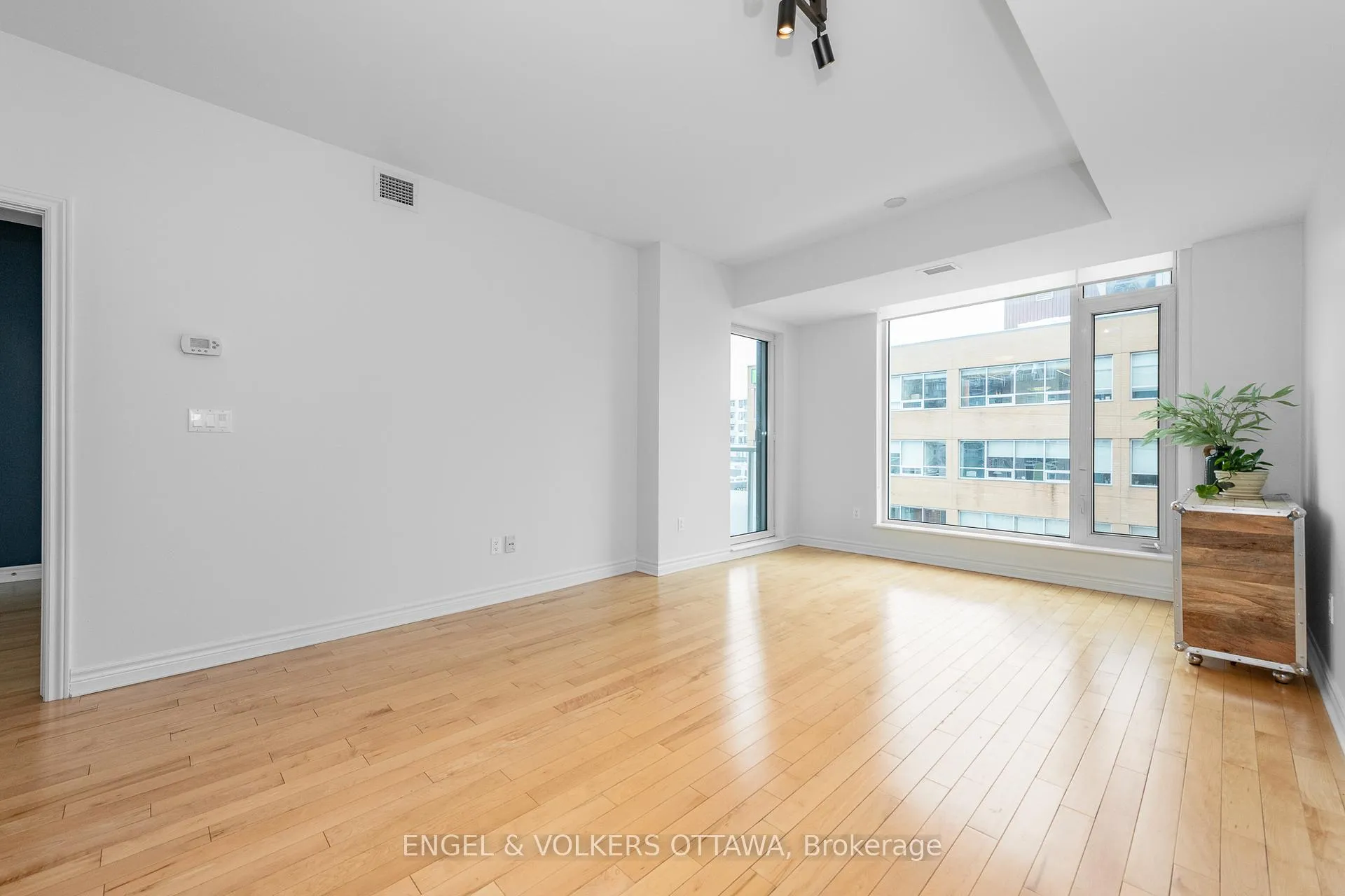 Photo 16 of Unit 312, 575 Byron Avenue, Ottawa, McKellar/Highland — HOMEH