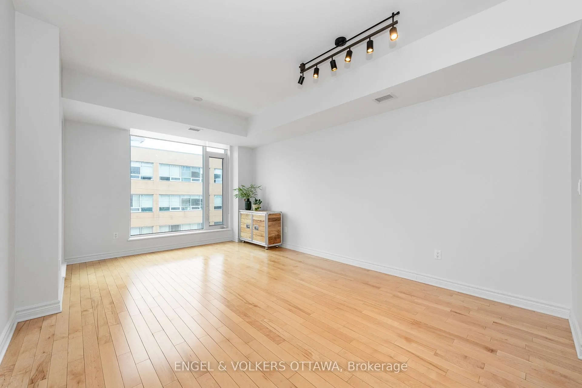 Photo 17 of Unit 312, 575 Byron Avenue, Ottawa, McKellar/Highland — HOMEH