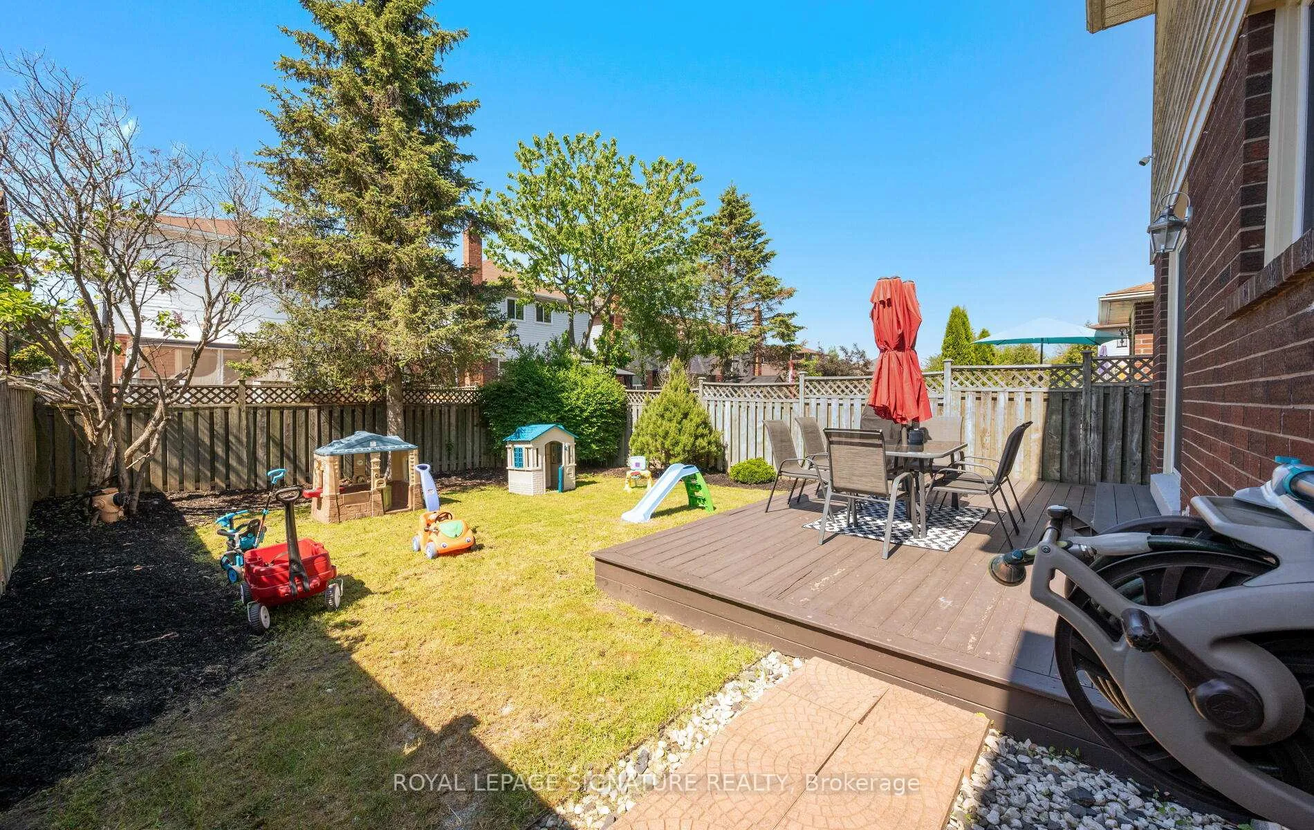 Photo 26 of 12 Hewitt Crescent, Ajax, South East — HOMEH